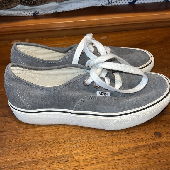 Women’s size 8 Men’s size 6.5 - Picture 3 of 6